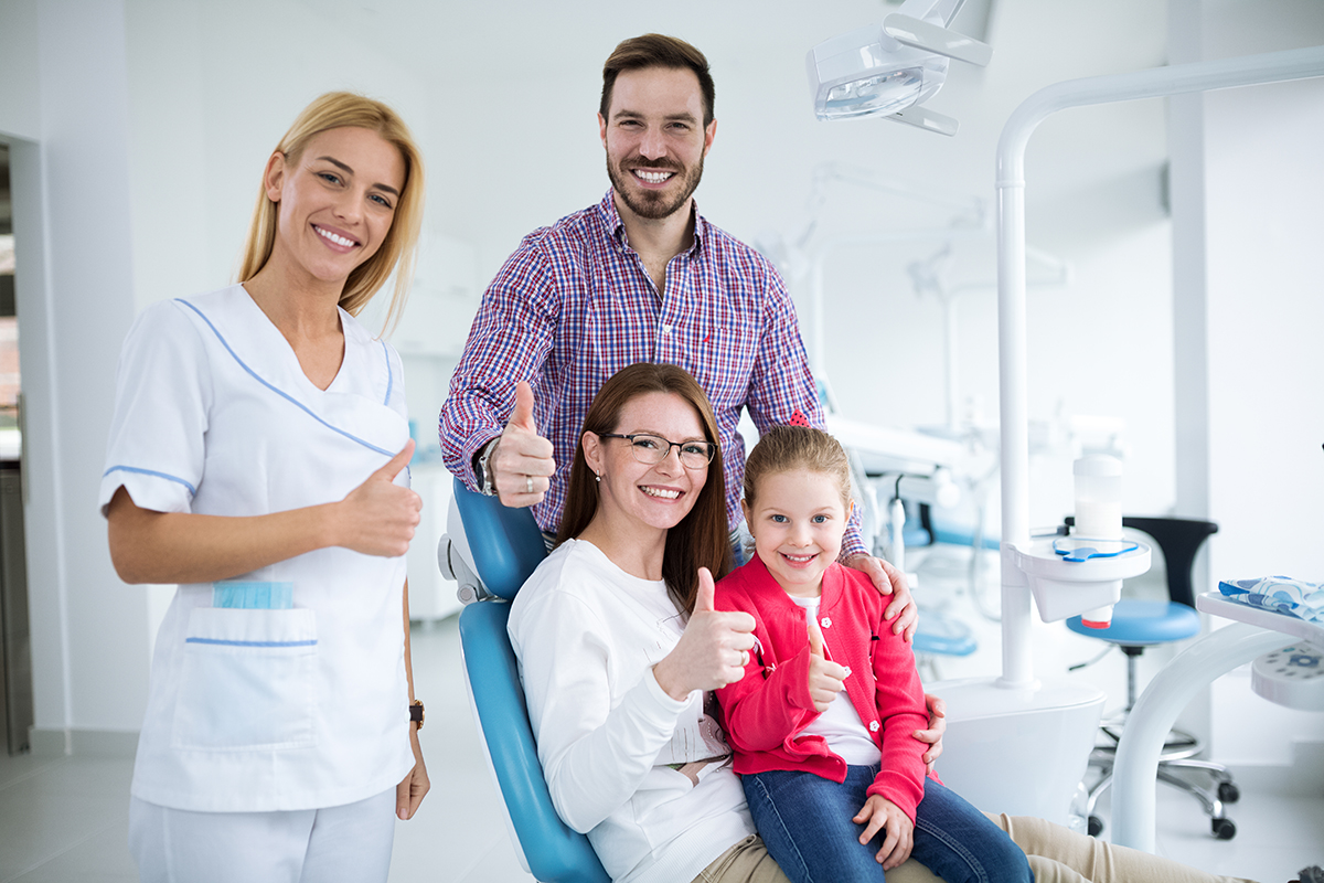 Consultorio cálido de Sonrisa Brillante Dental